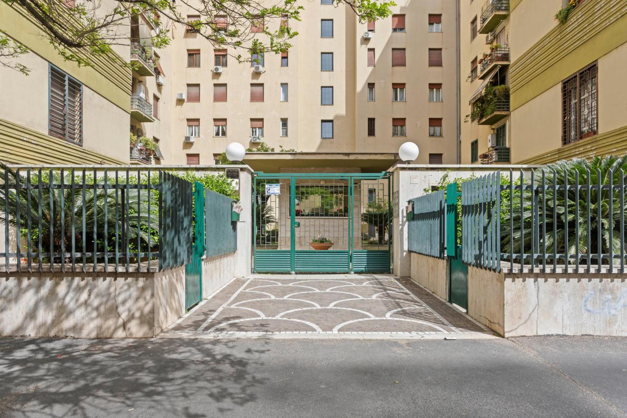 רומא Appio Grand Apartment - S. Giovanni מראה חיצוני תמונה
